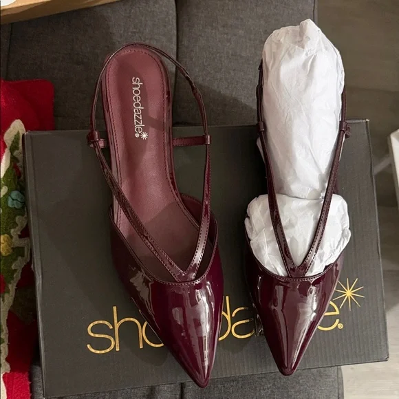 Shoe Dazzle Women's Glossy Maroon Heels - Picture 1 of 5